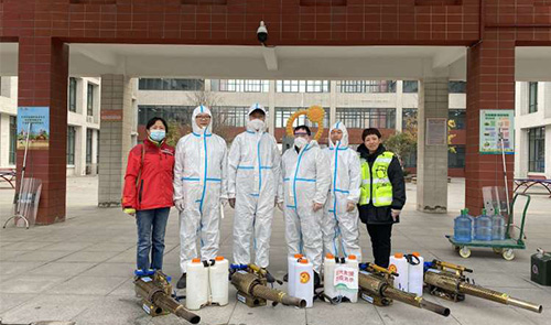 阳光助学 情暖校园